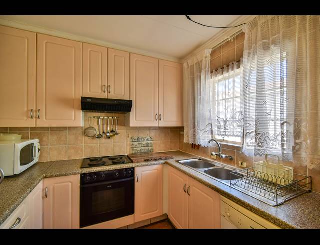 2 BEDROOM TOWNHOUSE SOLD IN FLORAUNA